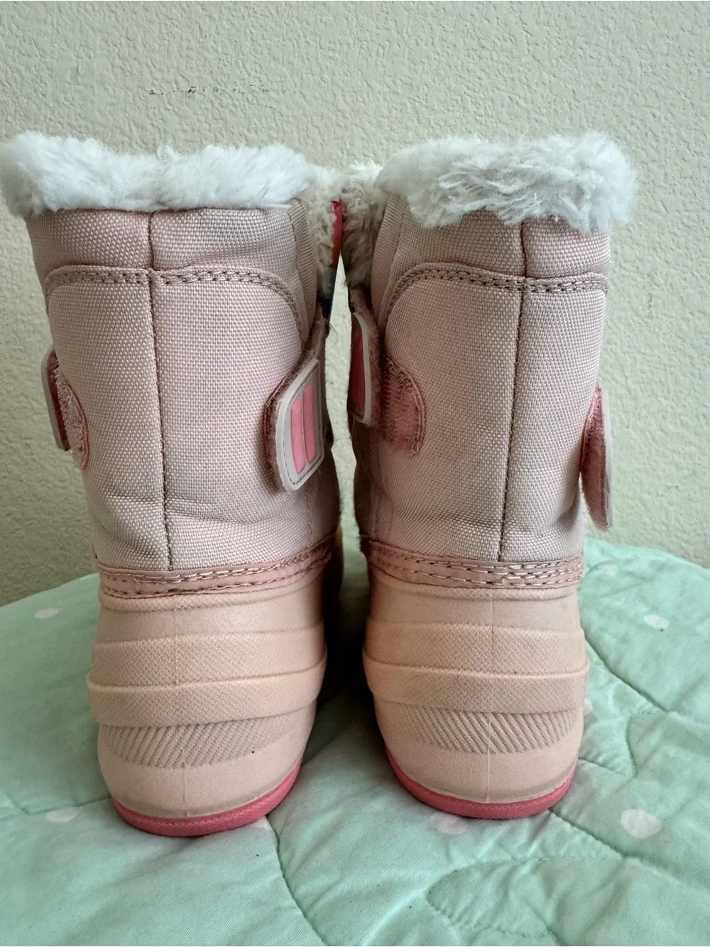 Cat & Jack Pink Rainbow Snow Boots for Kids size 10